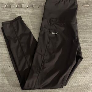 Chic Black Pua Active Leggings